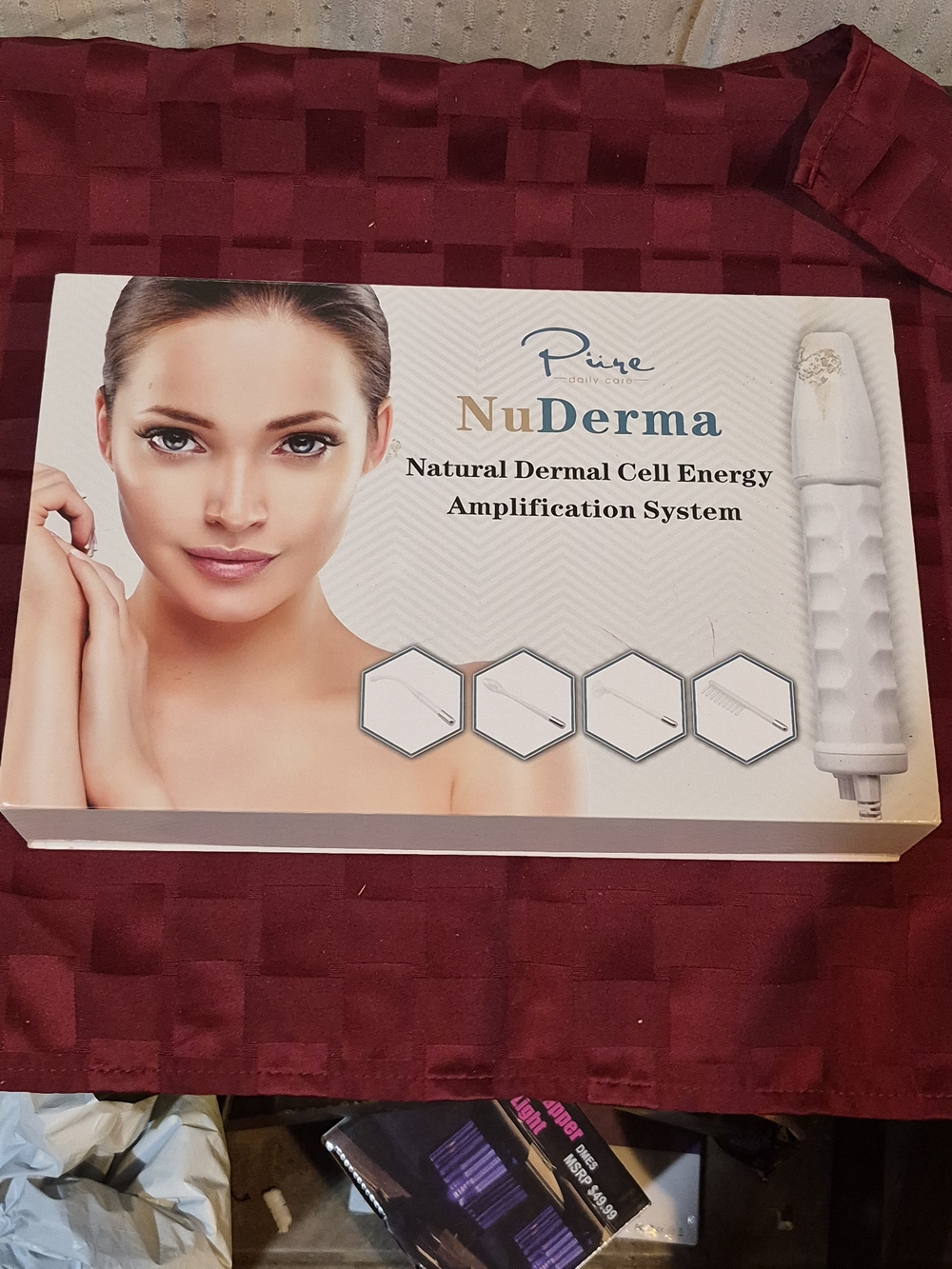 NuDerma White Dermal Cell Energy Amplification System - Skin Renewal Tool